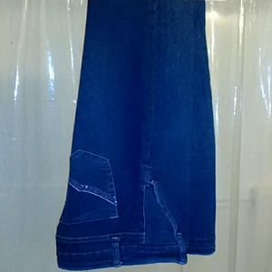 Jeans 30in inseam size 17/18